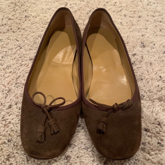 Flats - Picture 2 of 3